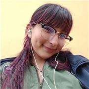 Profesora de español nativo, ofrece clases a todo el público interesado, desde niños hasta adultos